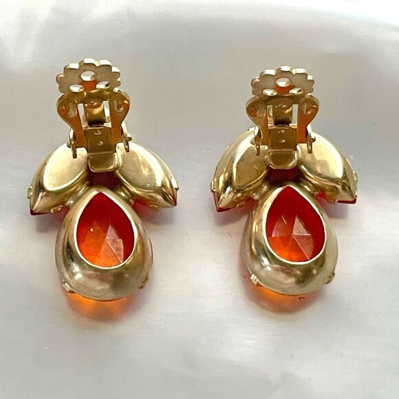 Vintage Rhinestone Earrings Orange Red Glass Clip Floral Gold Tone Chunky 1 1/4" - Picture 9 of 9
